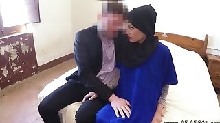 Quickie Hand-job 21 Yr Old Refugee In My Motel Apartment For Sex